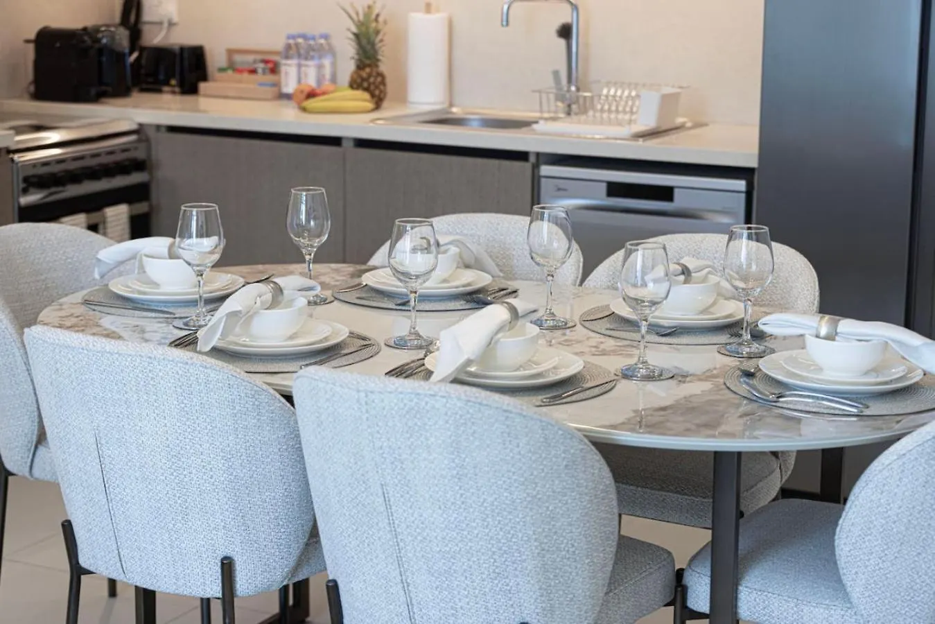 Apartment Modern Comfort - Views In Prime Downtown - 2Br 6 Guests Dubai