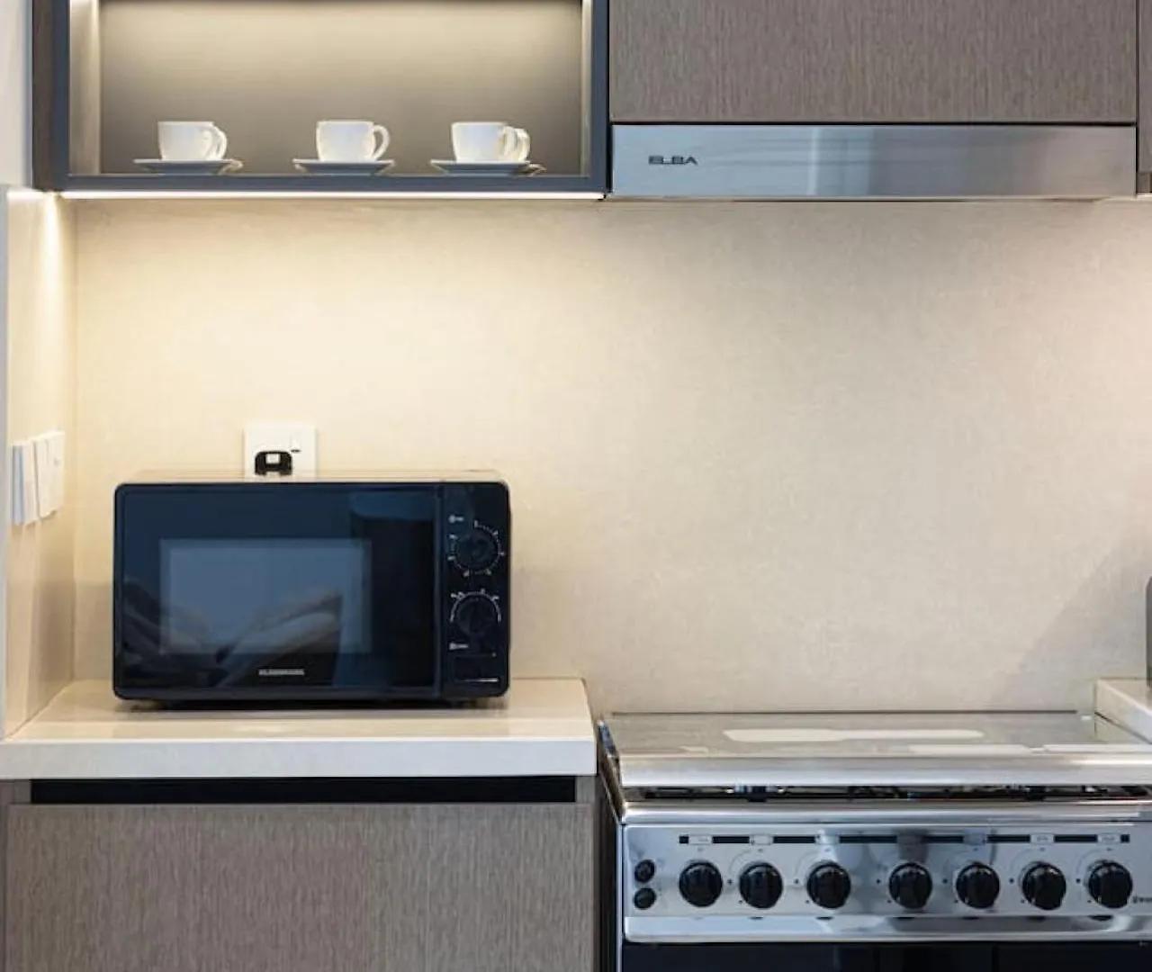 Modern Comfort - Views In Prime Downtown - 2Br 6 Guests Dubai United Arab Emirates